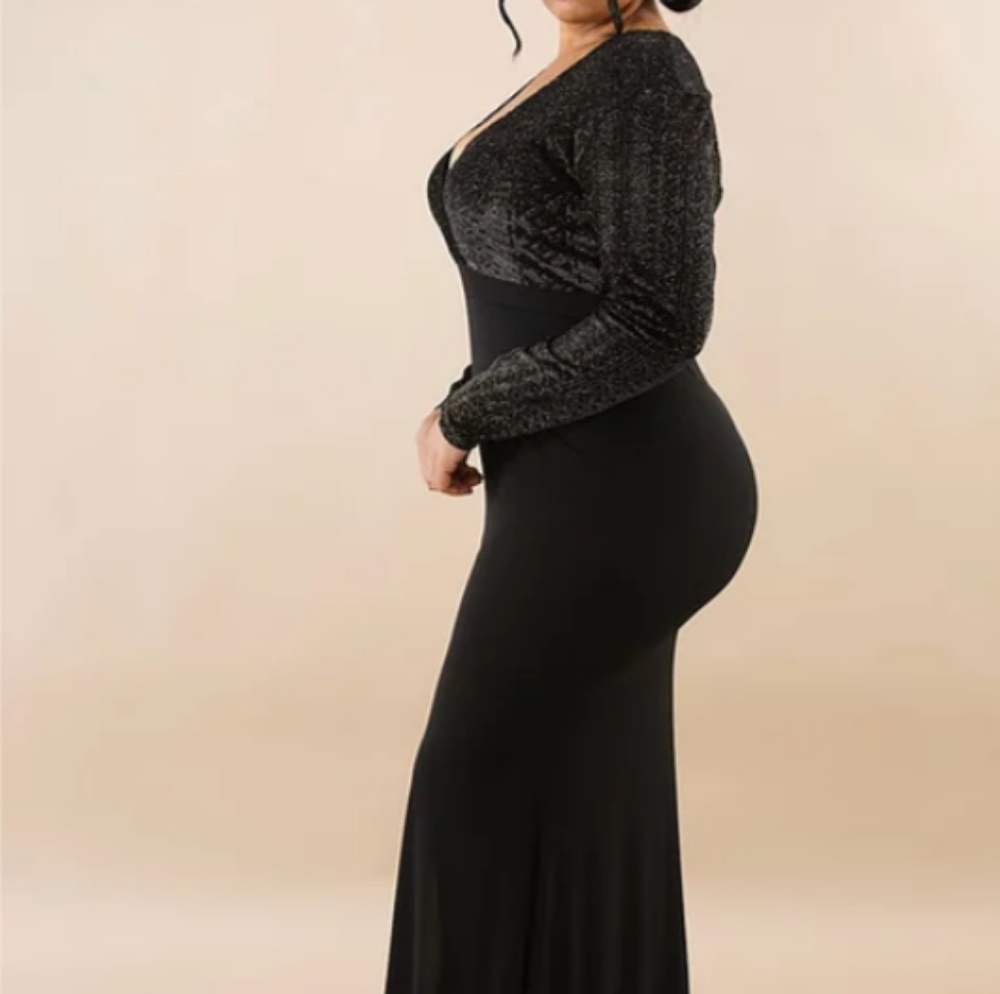 Clothing - Picture 2 of 6